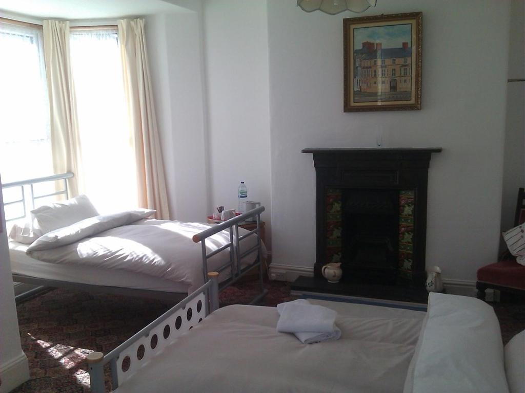 The Victoria Hotel Pwllheli Oda fotoğraf